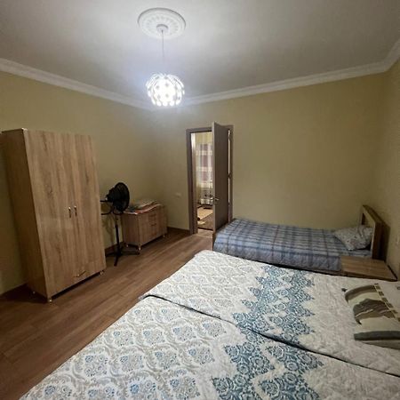 Los-Polos Hermanos Batumi Exteriér fotografie