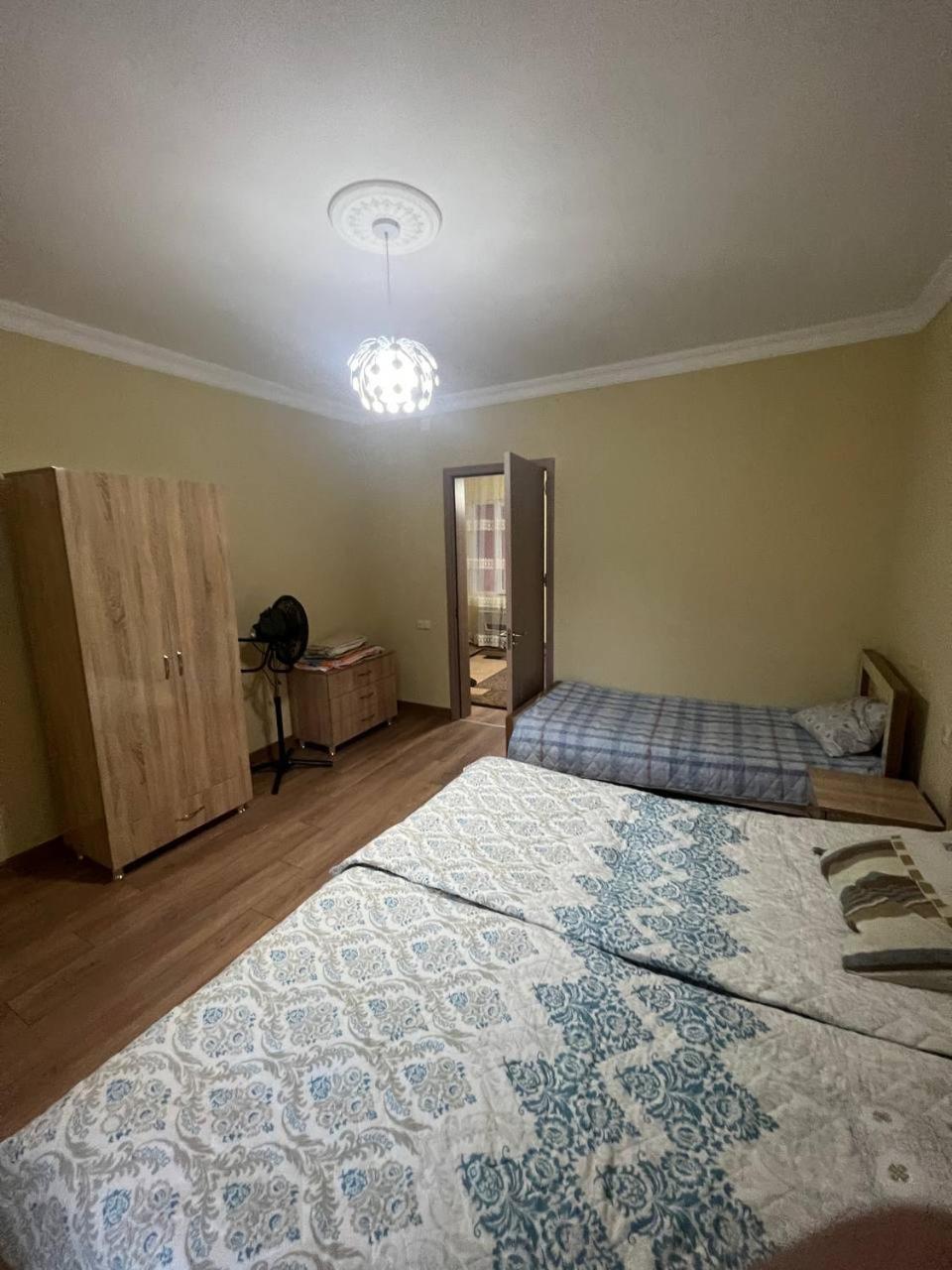 Los-Polos Hermanos Batumi Exteriér fotografie